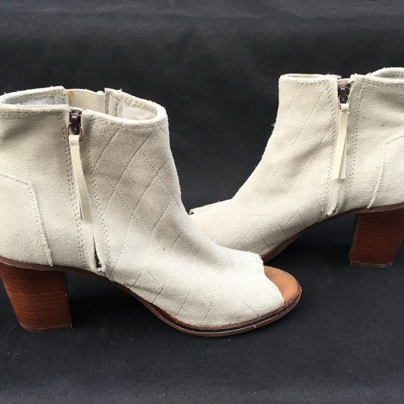 TOMS Majorca Peep Toe Bootie, 7.5 - Picture 4 of 8